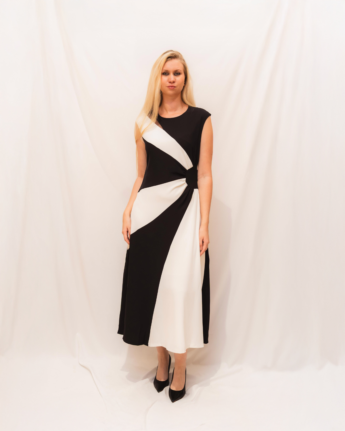 Robe longue sans manches