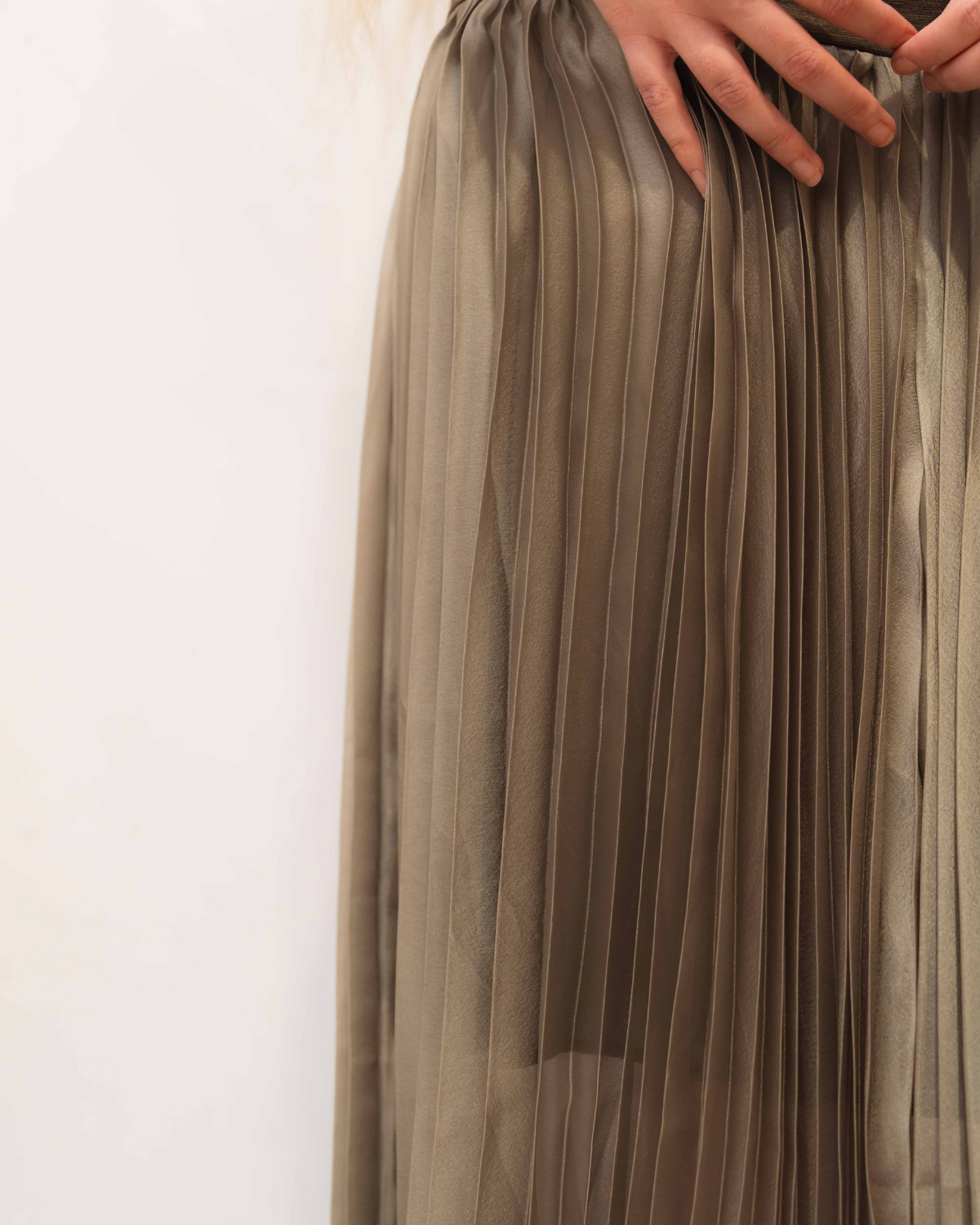 Robe longue plissée
