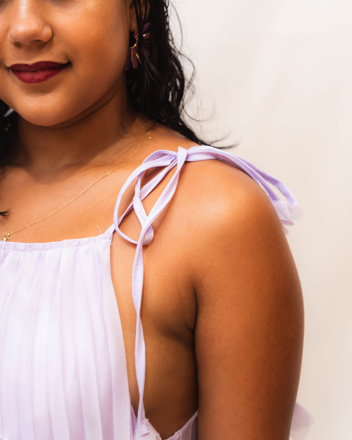 Robe longue plissée à bretelles