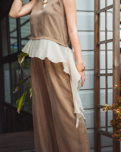 Ensemble  top sans manches à volant en voile et pantalon large fluide