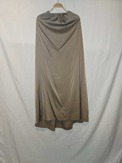 Robe longue sans manche effet satiné