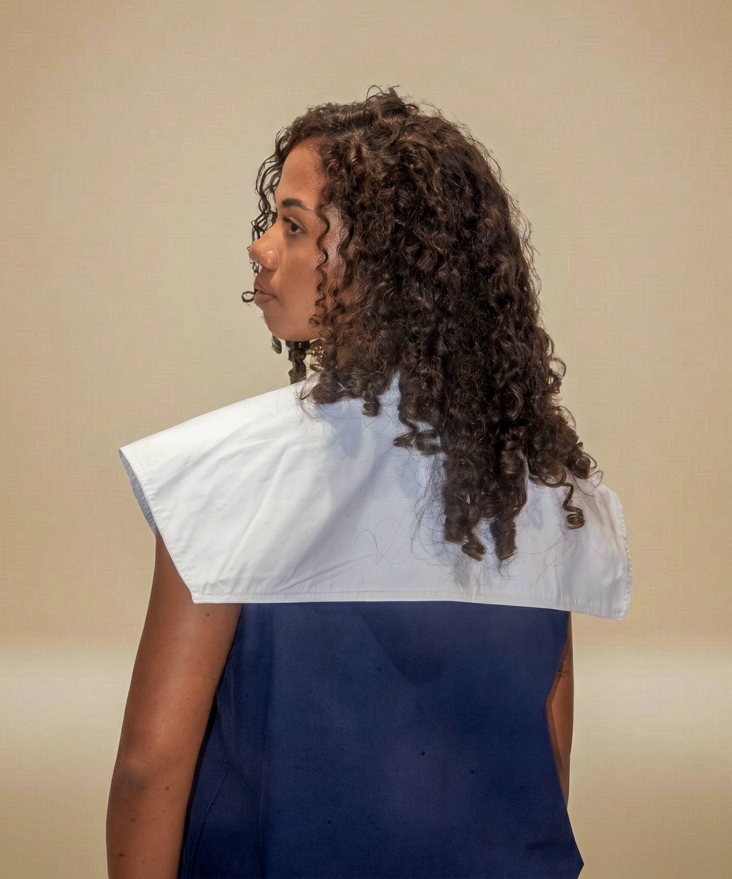 Chemisier Col Claudine Oversize – Marine & Blanc